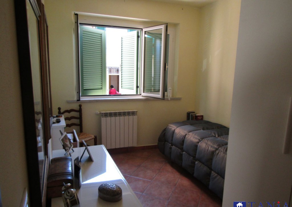 Appartamenti trilocale in vendita  via CAVOUR 2, Carrara, località Carrara Centro Citta'