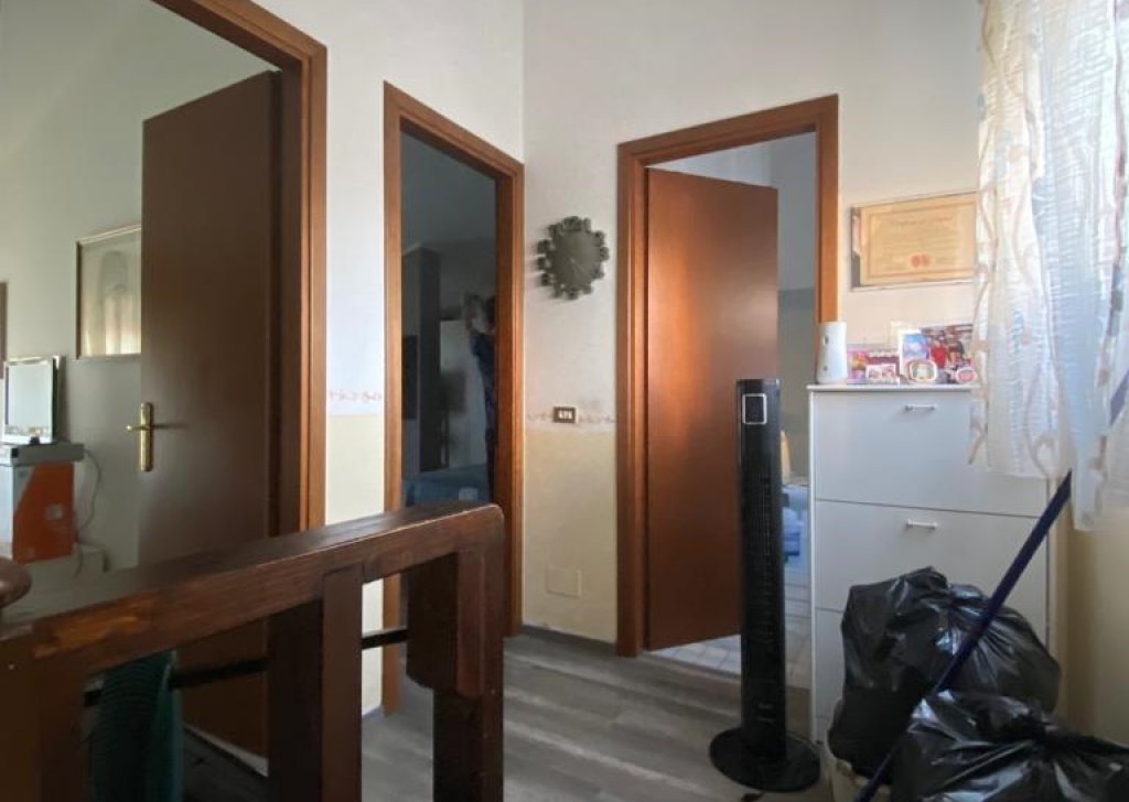 Appartamenti in vendita  via TONIOLO 2, Carrara, località Avenza
