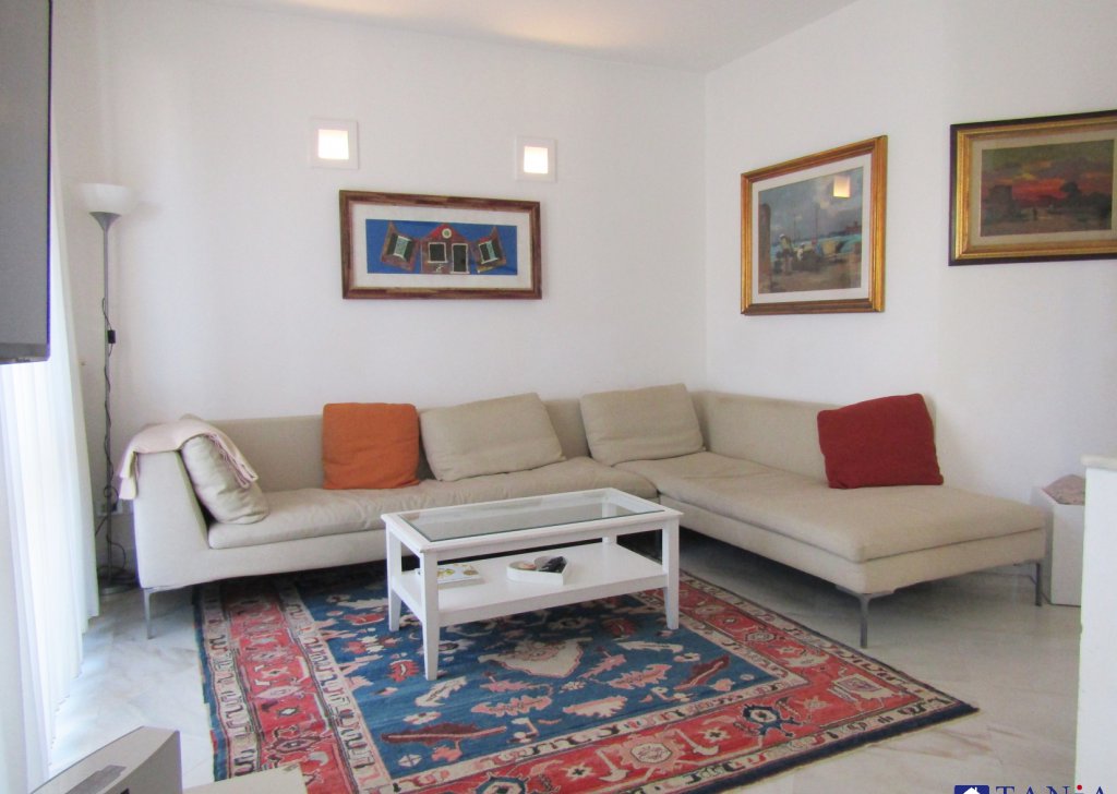 Vendita Appartamenti Carrara - ELEGANTE APPARTAMENTO BIPIANO A MARINA DI CARRARA RIF 3983 Località Marina di Carrara