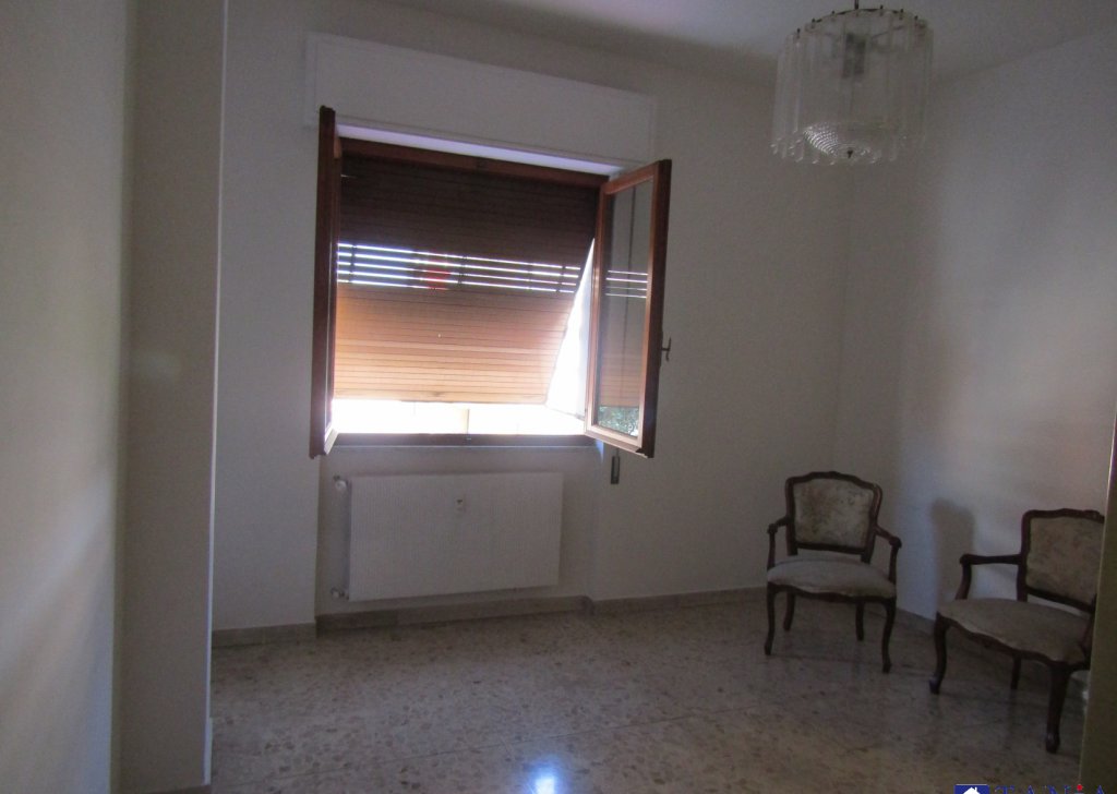 Vendita Appartamenti Carrara - APPARTAMENTO CENTRALISSIMO AVENZA RIF 4198 Località Avenza