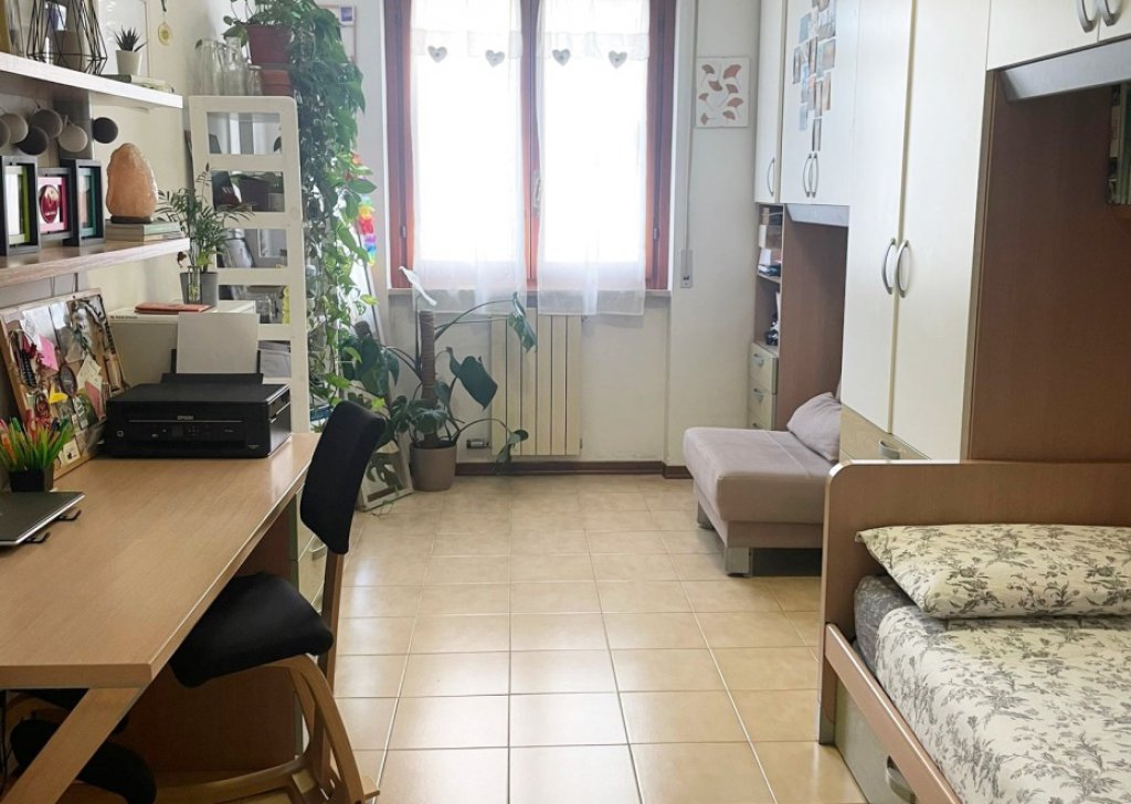 Vendita Appartamenti Carrara - APPARTAMENTO IN OTTIME CONDIZIONI IN ZONA RESIDENZIALE AD AVENZA RIF 4234 Località Avenza