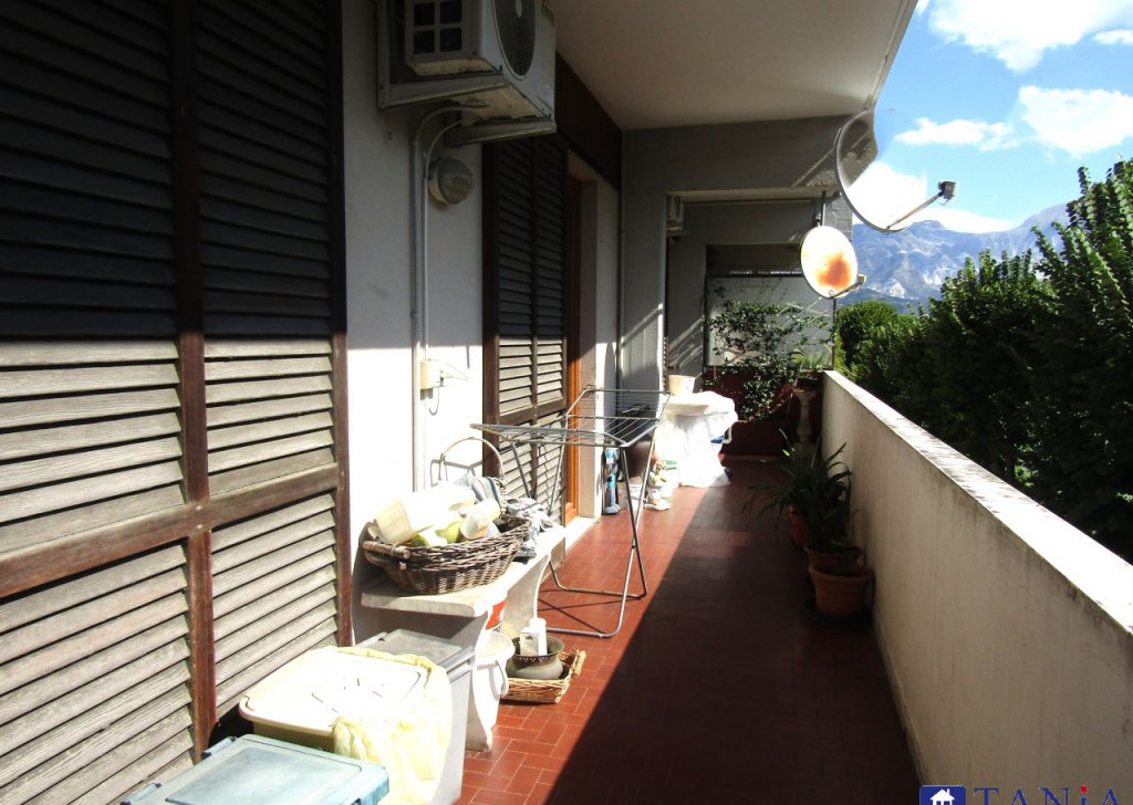 Vendita Appartamenti Carrara - APPARTAMENTO DI AMPIE DIMENSIONI MARINS DI CARRARA RIF 4240 Località Marina di Carrara