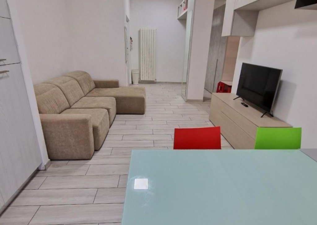 Appartamenti trilocale in vendita  75 m² ottime condizioni, Carrara, località Marina di Carrara