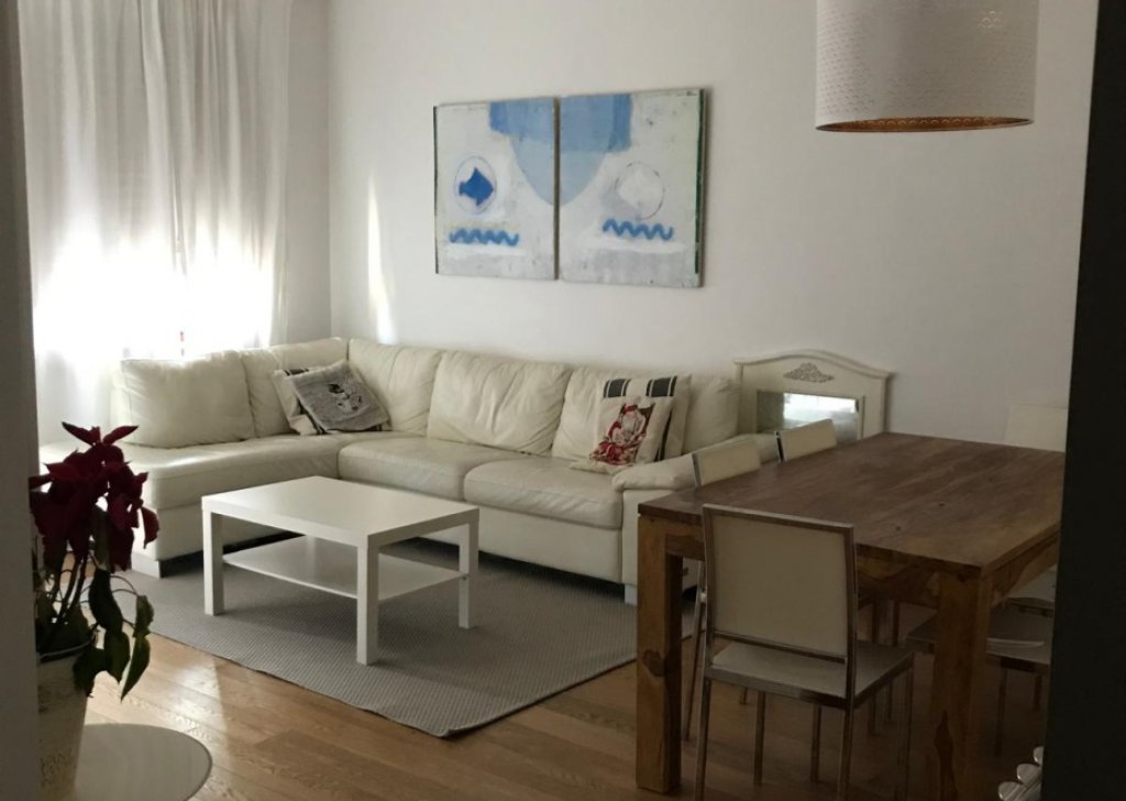 Appartamenti quadrilocale in vendita  via VENEZIA 2, Carrara, località Marina di Carrara
