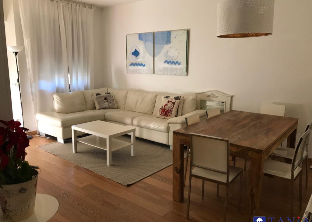 Appartamenti quadrilocale in vendita  via VENEZIA 2, Carrara, località Marina di Carrara