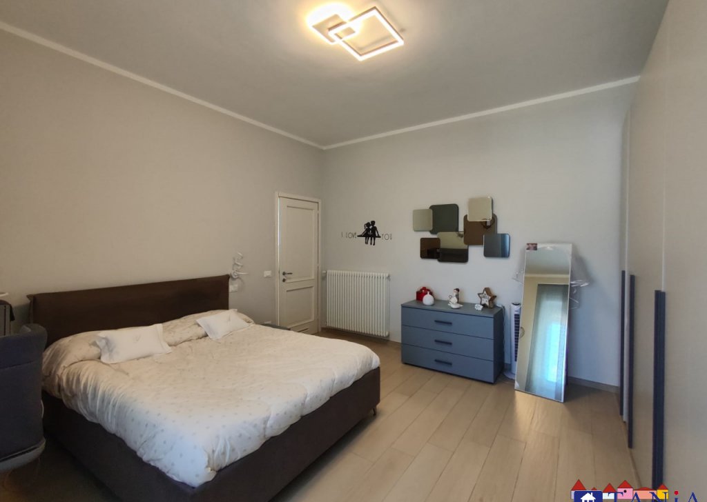 Appartamenti quadrilocale in vendita  VIAO GILDONA 23, Carrara, località Gildona