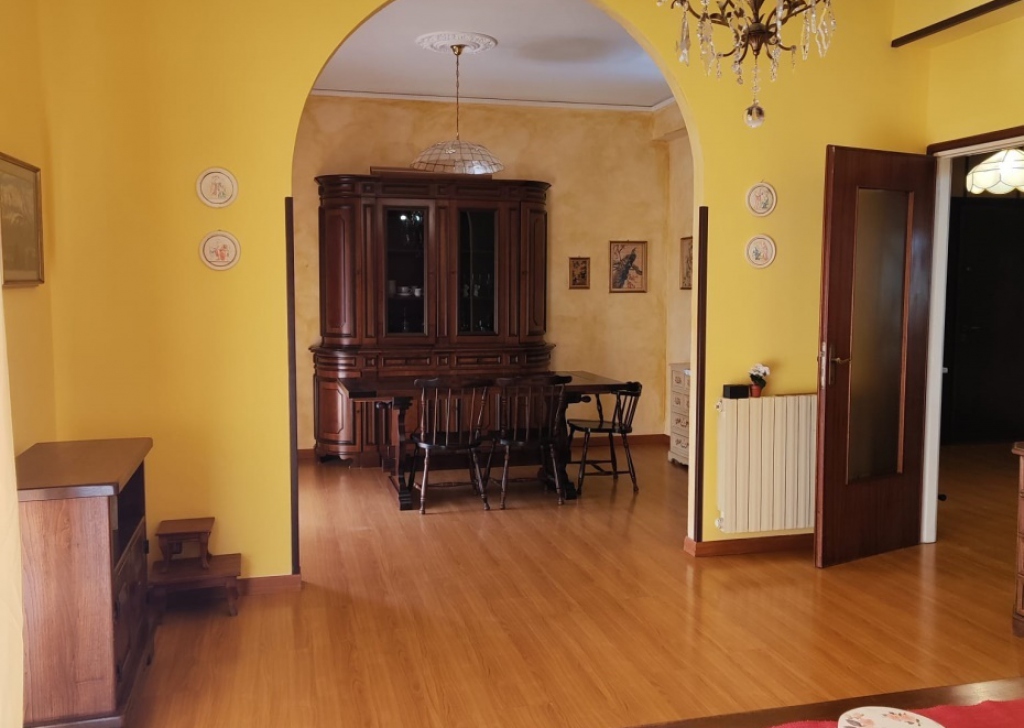 Appartamenti quadrilocale in vendita  via DON MINZONI 23, Carrara, località Carrara Centro Citta'