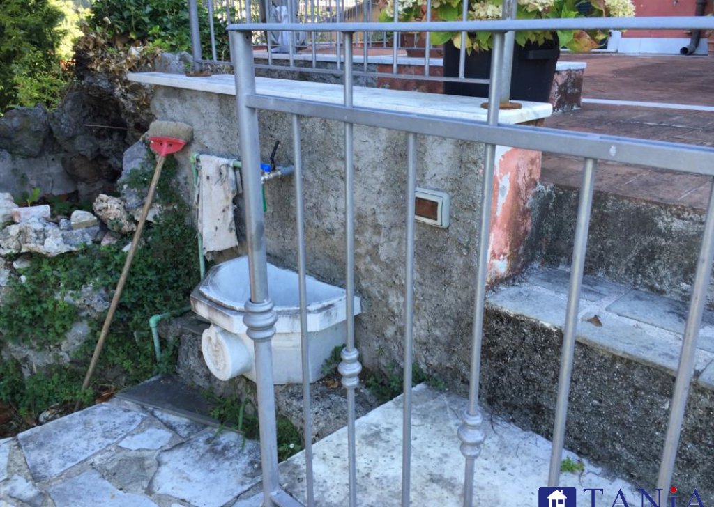 Vendita Semi-indipendenti Carrara - PORZIONE DI CASA FICOLA RIF AA4007 Località Ficola