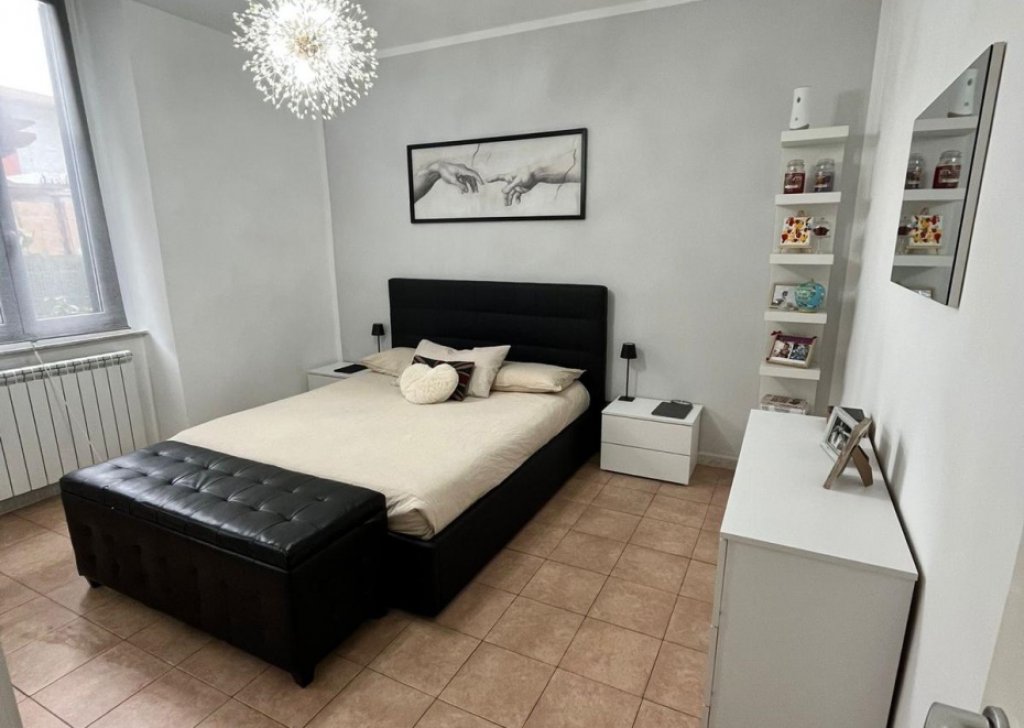 Semi-indipendenti in vendita  50 m² ottime condizioni, Carrara, località Sant'Antonio