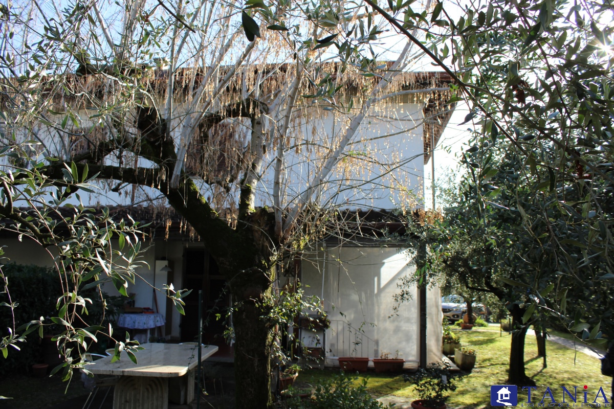 Vendita Casa Semindipendente Carrara