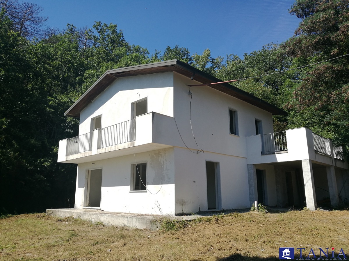 Casa Indipendente in Vendita Castelnuovo Magra