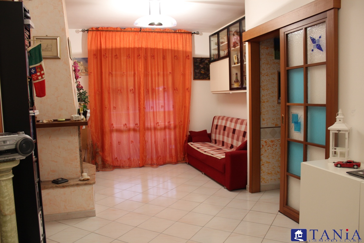  carrara vendita quart: avenza agenzia-immobiliare-tania