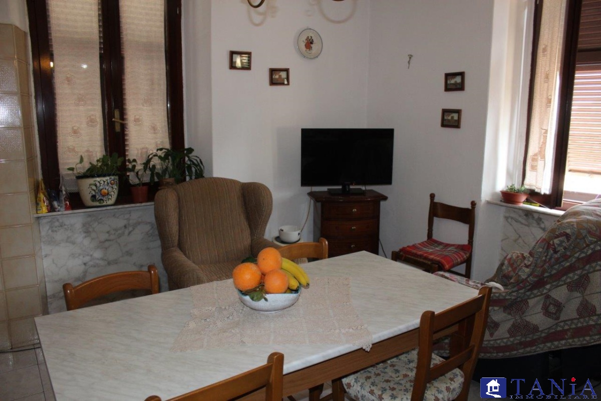 Villa Bifamiliare CARRARA vendita  Carrara  Agenzia Immobiliare Tania