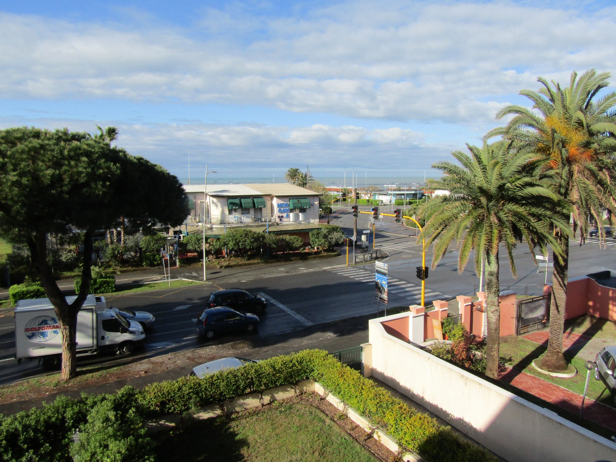 APPARTAMENTO CON VISTA MARE A MARINA DI CARRARA
