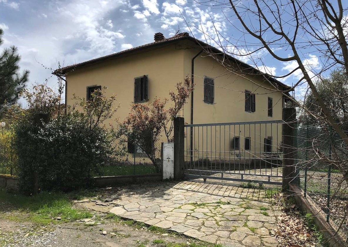 VILLA COLONICA A MULAZZO NEL CUORE DELLA LUNIGIANA