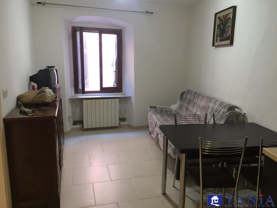 appartamento in vendita a Carrara in zona Centro Città