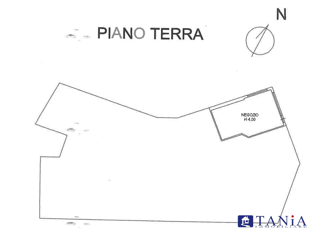 2 LOCALI AD USO COMMERCIALE CON SERVIZI E MAGAZZINO A MARINELLA RIF 4091