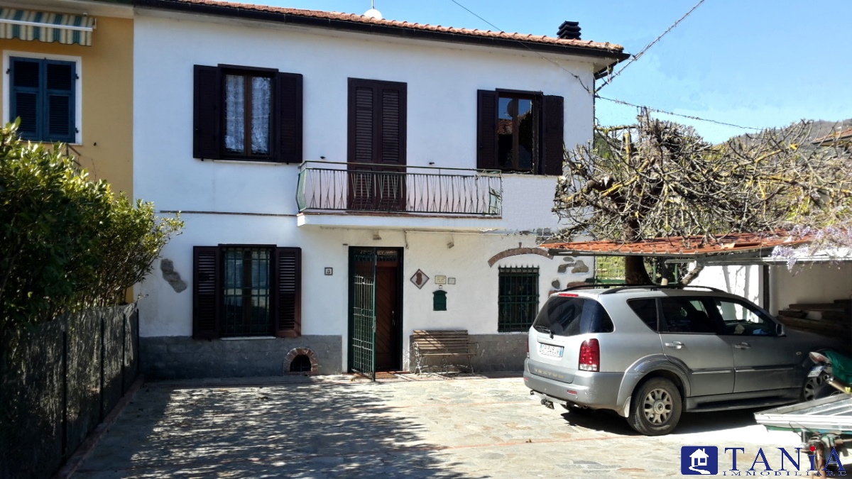  ortonovo vendita quart: casano agenzia-immobiliare-tania