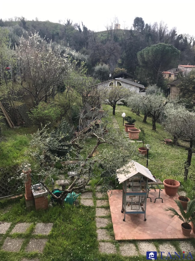 Casa Semindipendente in Vendita Carrara